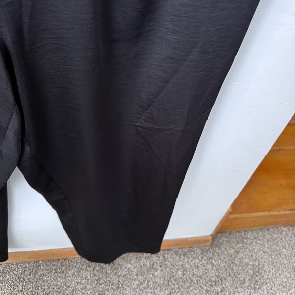 Universal Standard black satin v neck wide leg jumpsuit Size Small - Picture 4 of 6